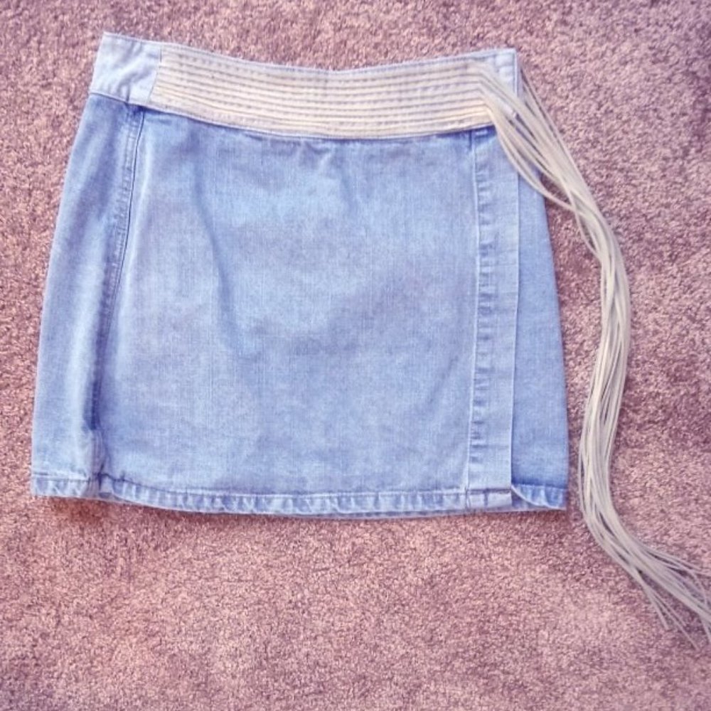 SHARAGANO Denim Jean Skirt w/Fringe $17